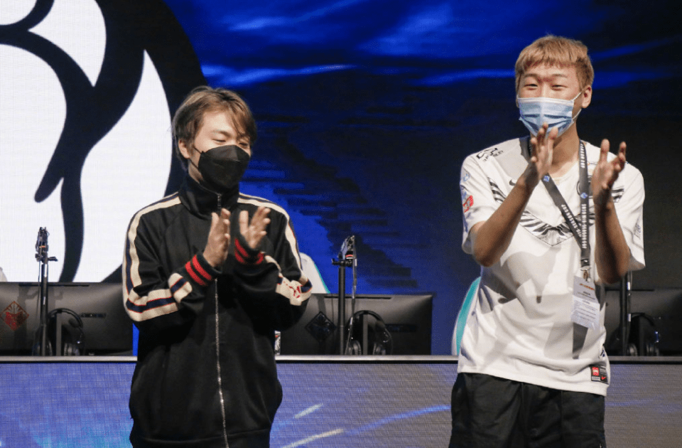 波士顿凯尔特人内部会议纪要流出:今晨遗憾出局,足总杯使命明确,医务组通报恢复的简单介绍 波士顿凯尔特人内部会议纪要流出:今晨遗憾出局,足总杯使命明确,医务组通报恢复的简单介绍