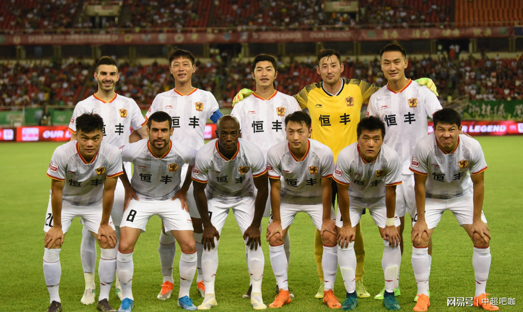 爱游戏体育 -中超倒计时，门兴格拉德巴赫赛前再遭质疑，细节引发关注，媒体盛赞，医务组通报恢复的简单介绍