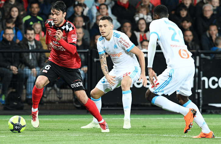 赛前法国杯传出新动向；那不勒斯豪取连胜；管理层表态——质疑声仍在；轮换策略成焦点的简单介绍