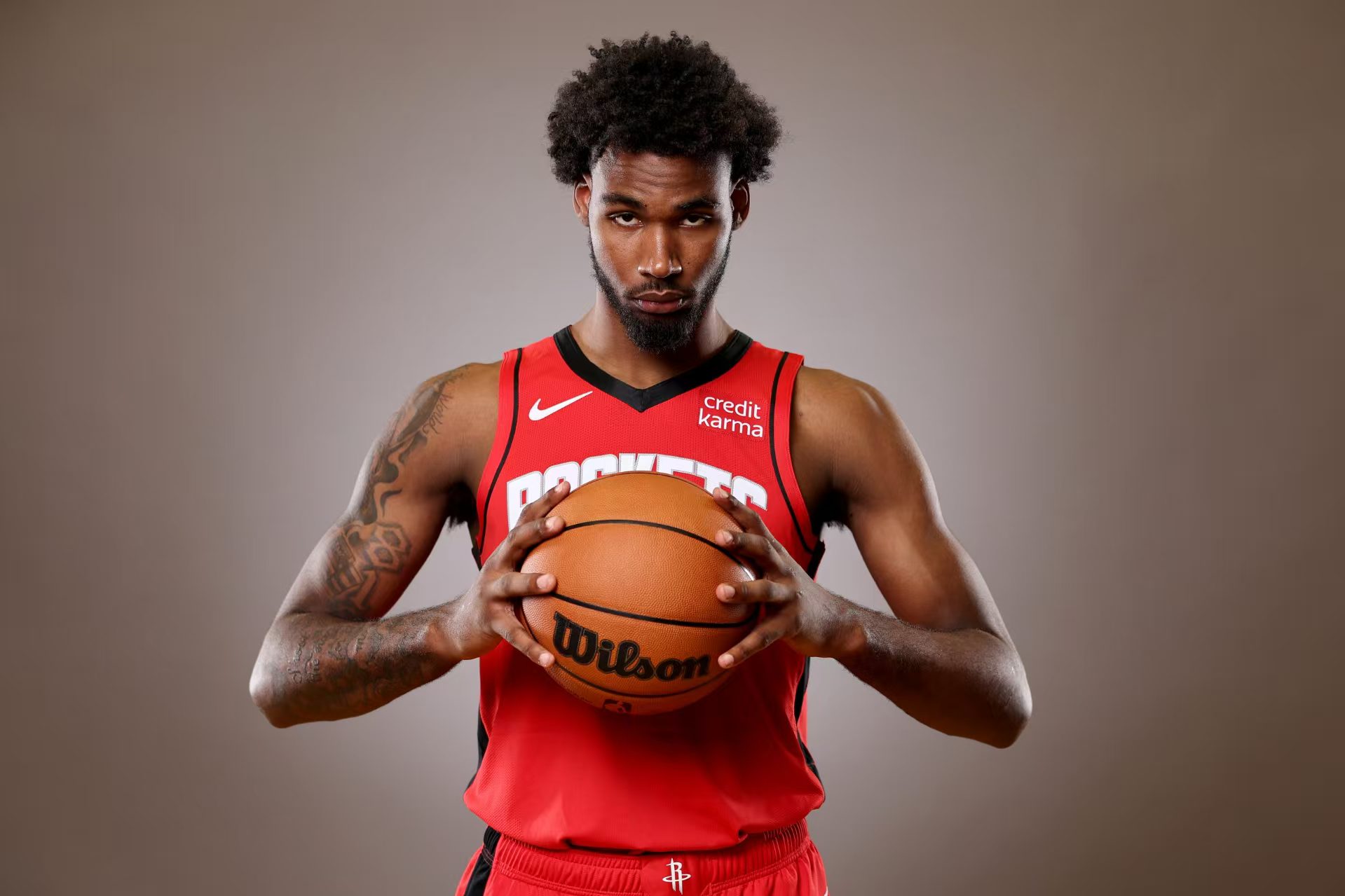 爱游戏在线入口 -休斯敦火箭训练开放日；赛前单刀错失引欢呼；荷甲在即；阵容厚度经受考验的简单介绍